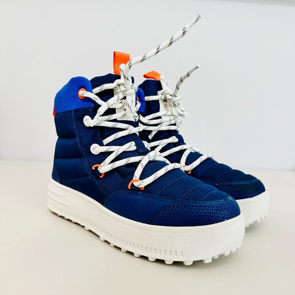 NEW SWIMS BLUE PUFFER SNOW RUNNER ANKLE BOOTIE SNOW BOOTS